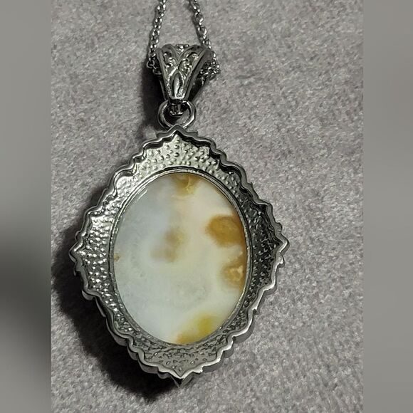 Crazy Lace Agate Pendant Necklace - Picture 11 of 14